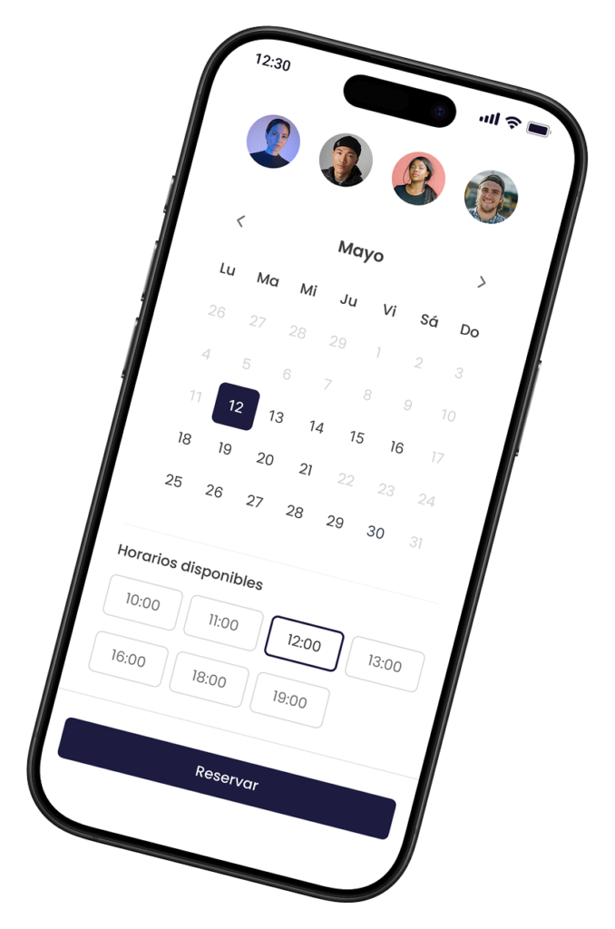Aplicación de calendario en smartphone mostrando disponibilidad para reservar el 12 de mayo a las 12:00.